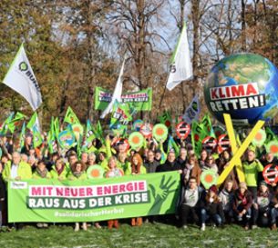 BUND-Aktion während der Bundesdelegiertenversammlung in Leipzig. [Foto: BUND)