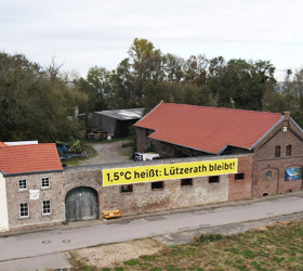 RWE will den Hof von Bauer Heukamp abreißen. [Foto: Dirk Jansen]