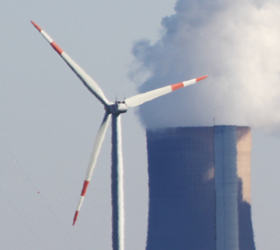 Auch Industriegebiete müssen für die Windenergienutzung geöffnet werden. [Foto: D. Jansen]